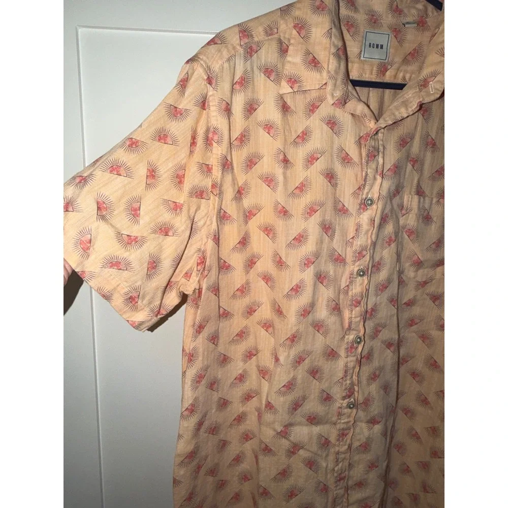 ROWM Mens XL Peach Rising Sun Print Short Sleeve Button Down Shirt Slub Texture